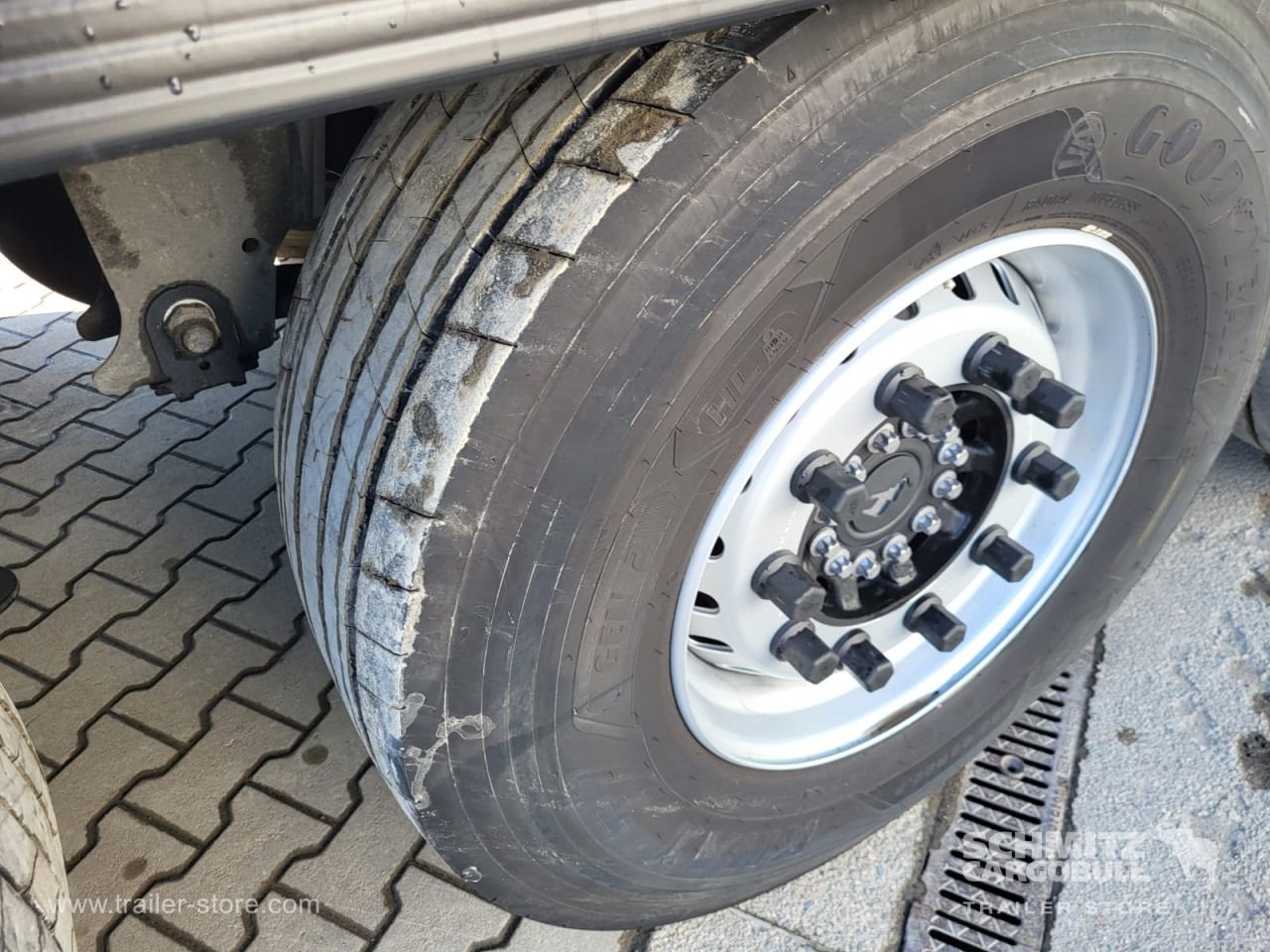 SCHMITZ Reefer Standard Double deck - Isotérmico semirremolque: foto 3 SCHMITZ Reefer Standard Double deck - Isotérmico semirremolque: foto 3