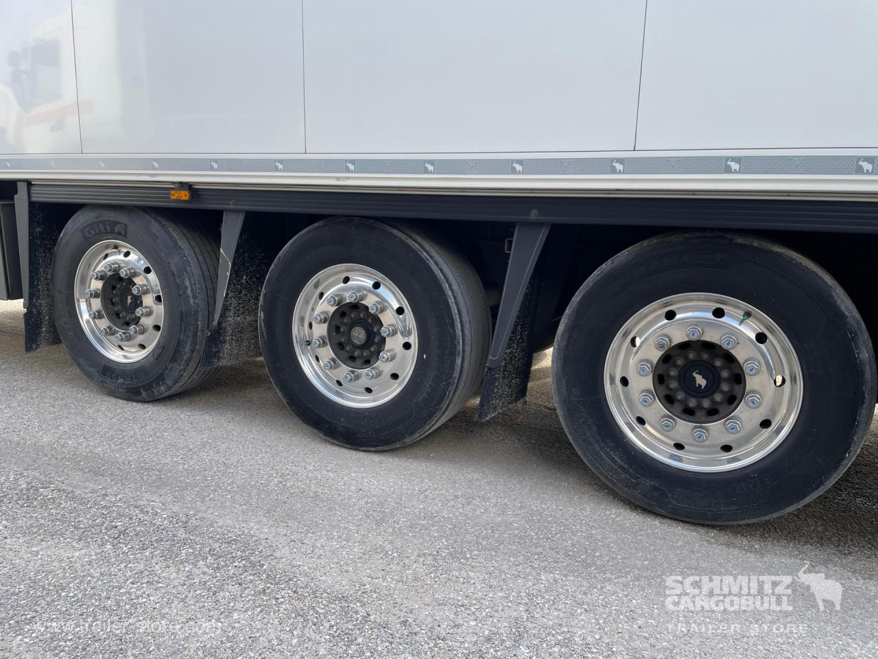 SCHMITZ Reefer Standard Double deck - Isotérmico semirremolque: foto 2 SCHMITZ Reefer Standard Double deck - Isotérmico semirremolque: foto 2