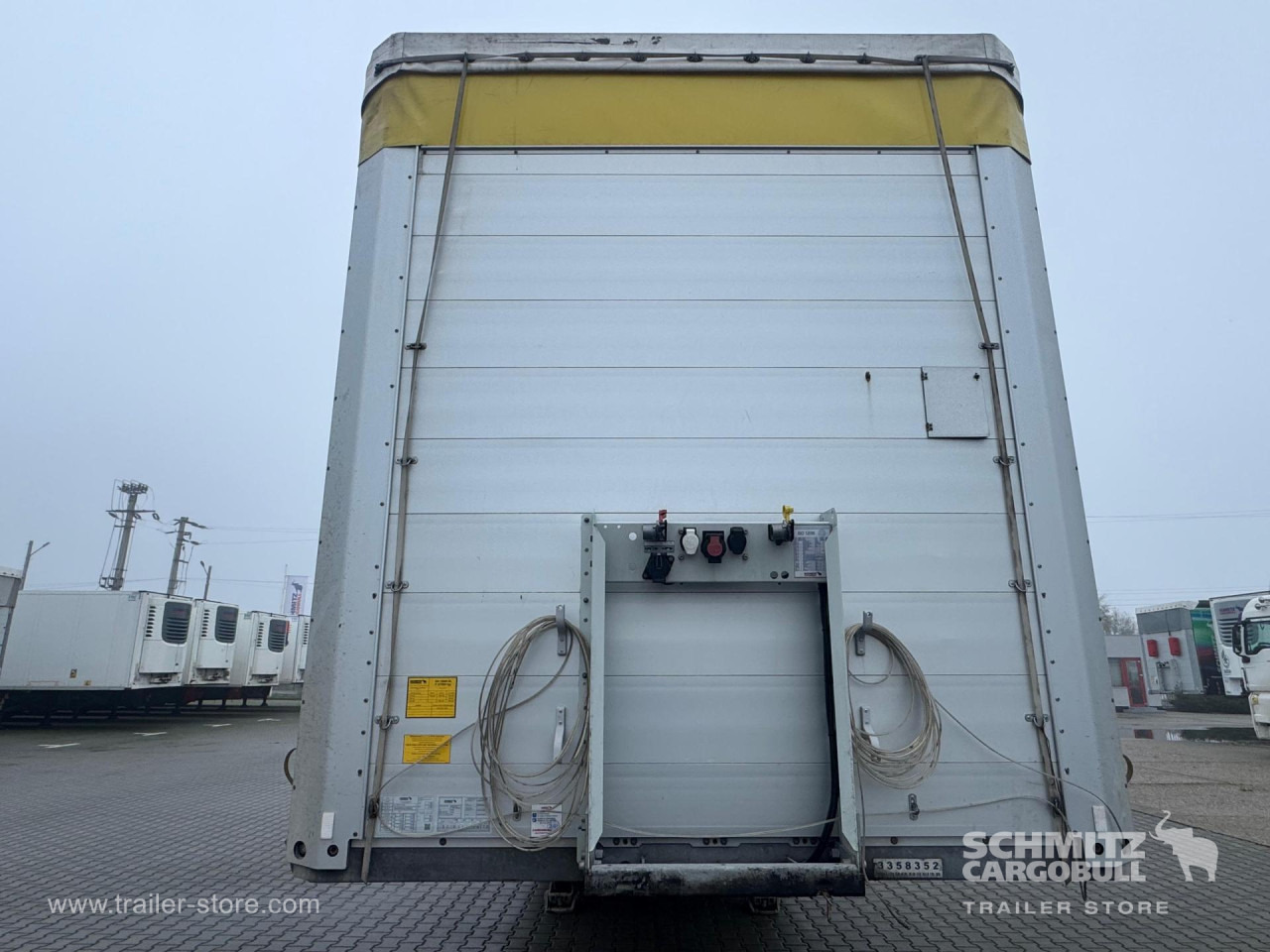 Semirremolque lona SCHMITZ Curtainsider Standard: foto 9 Semirremolque lona SCHMITZ Curtainsider Standard: foto 9
