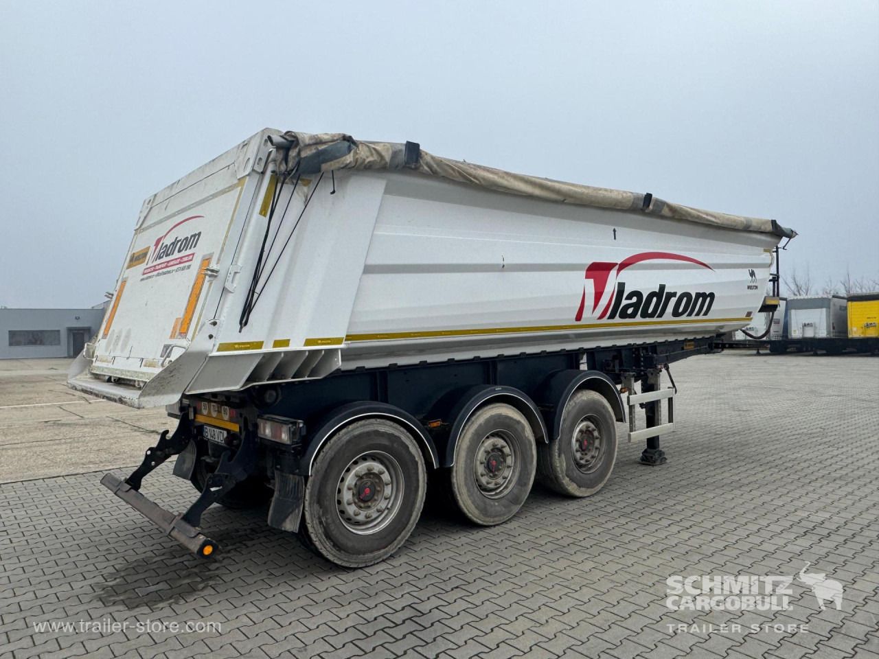 WIELTON Tipper Alu-square sided body 28m³ - Volquete semirremolque: foto 4 WIELTON Tipper Alu-square sided body 28m³ - Volquete semirremolque: foto 4