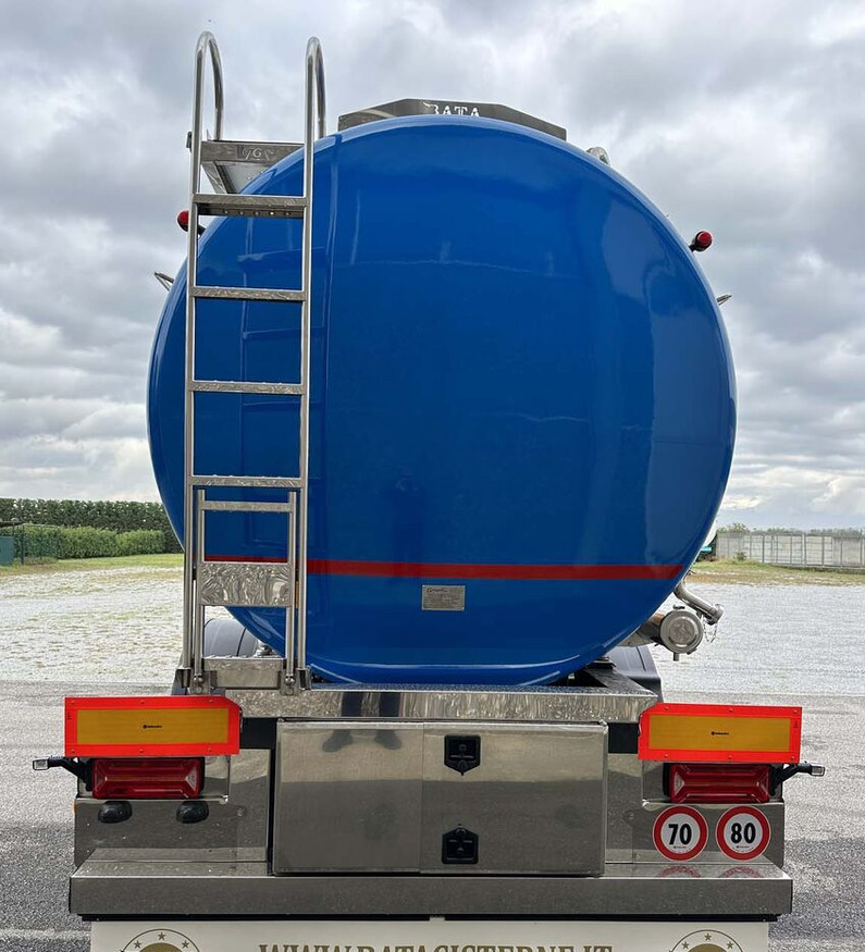 Bata CISTERNA SUPER LIGHT NUOVA - Cisterna semirremolque: foto 3 Bata CISTERNA SUPER LIGHT NUOVA - Cisterna semirremolque: foto 3