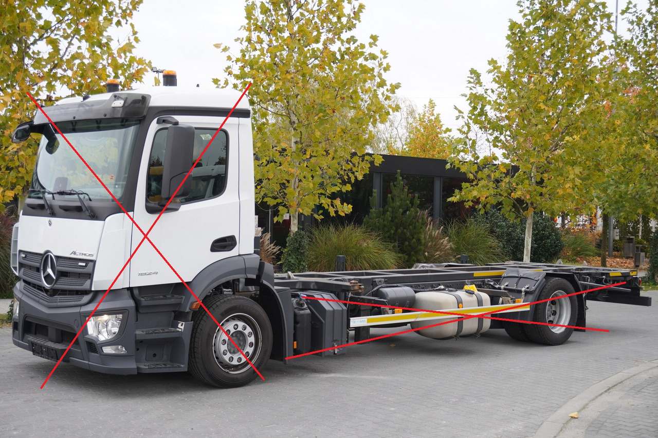 BDF construction lifted hydraulically by 50 cm - Bastidor/ Chasis: foto 2 BDF construction lifted hydraulically by 50 cm - Bastidor/ Chasis: foto 2