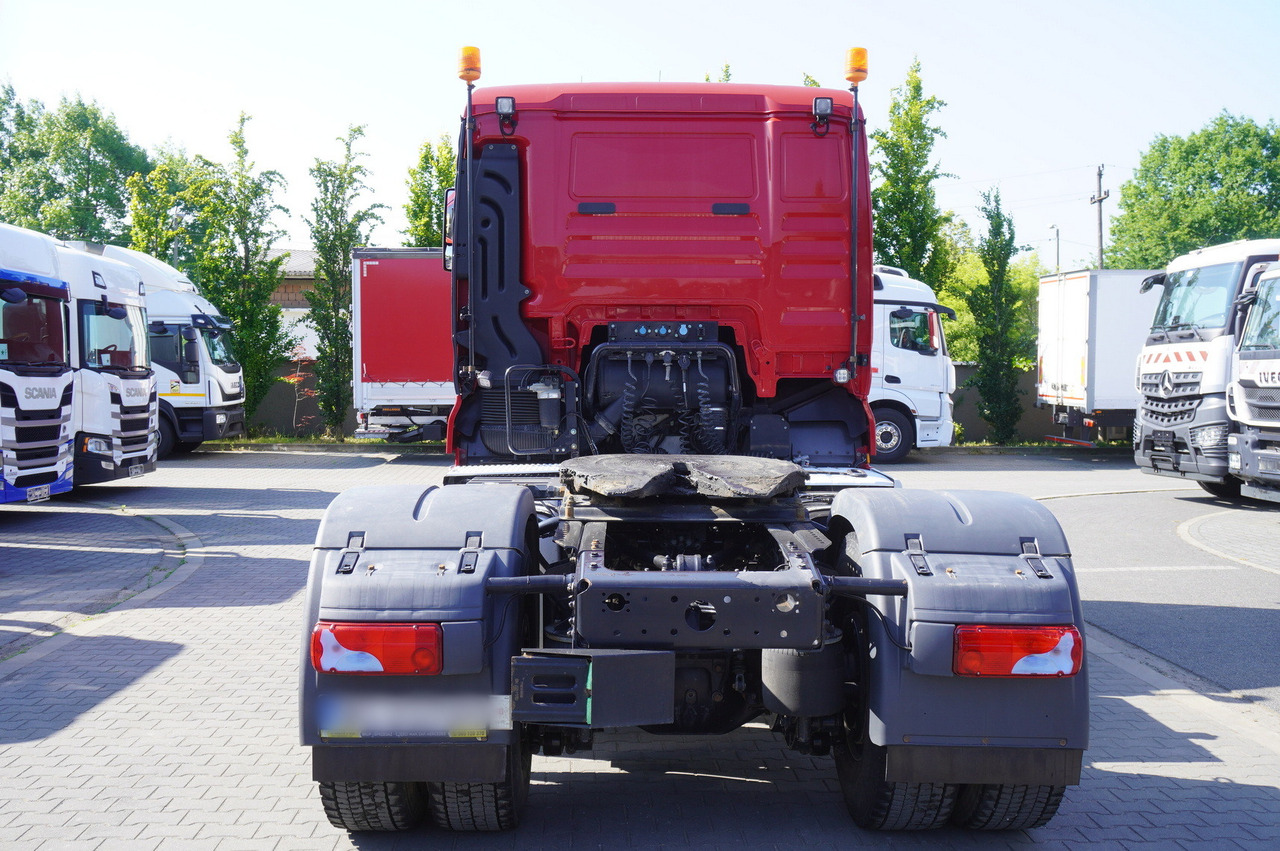 MAN TGX 18.510 4x4 tractor unit / 510 HP / Sleeper cab - Cabeza tractora: foto 3 MAN TGX 18.510 4x4 tractor unit / 510 HP / Sleeper cab - Cabeza tractora: foto 3