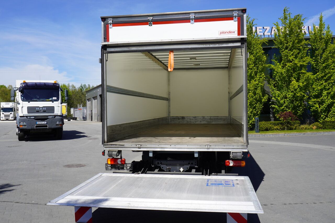 Camión caja cerrada DAF LF 12.210 18-pallet container with tail lift / 50 tho. km / 2024: foto 11 Camión caja cerrada DAF LF 12.210 18-pallet container with tail lift / 50 tho. km / 2024: foto 11