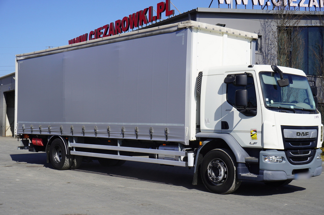 DAF LF 260 / Curtainsider 21 EPAL / 80 tho. km / Sleeper cab - Camión lona: foto 3 DAF LF 260 / Curtainsider 21 EPAL / 80 tho. km / Sleeper cab - Camión lona: foto 3