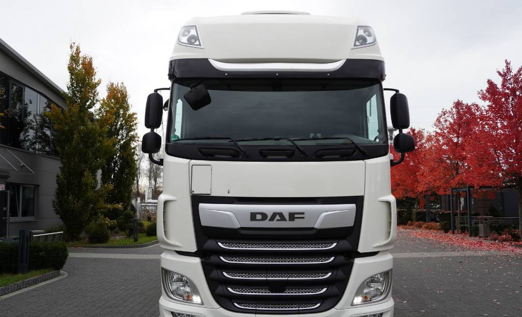 DAF XF 450 6×2 E6 / Refrigerator Lacapitaine / ATP/FRC to 2027 / 18 pallets - Frigorífico camión: foto 2 DAF XF 450 6×2 E6 / Refrigerator Lacapitaine / ATP/FRC to 2027 / 18 pallets - Frigorífico camión: foto 2