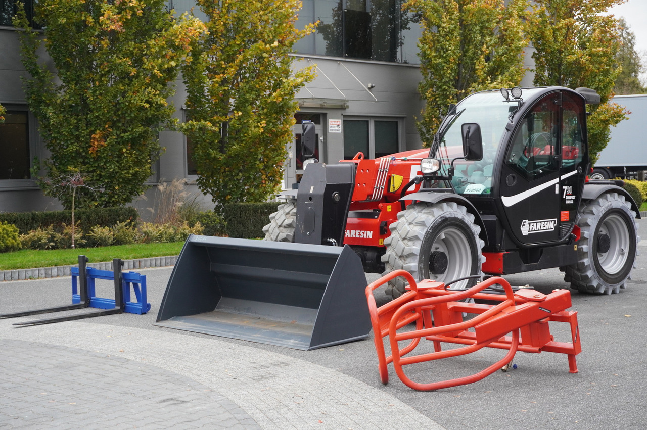 Faresin 730C Classic 55 / NEW / 550 MTH!!! / reach 7 m / joystick - Cargadora de ruedas telescópica: foto 4 Faresin 730C Classic 55 / NEW / 550 MTH!!! / reach 7 m / joystick - Cargadora de ruedas telescópica: foto 4