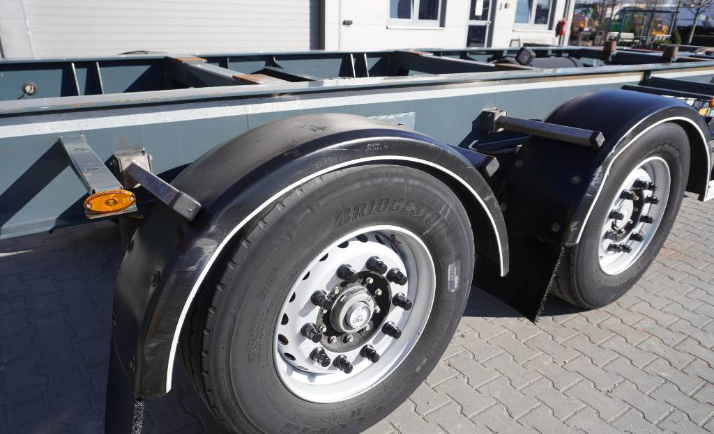 Fruehauf Trailer BDF (NEW) 6,000 km !!! - Portacontenedore/ Intercambiable remolque: foto 2 Fruehauf Trailer BDF (NEW) 6,000 km !!! - Portacontenedore/ Intercambiable remolque: foto 2