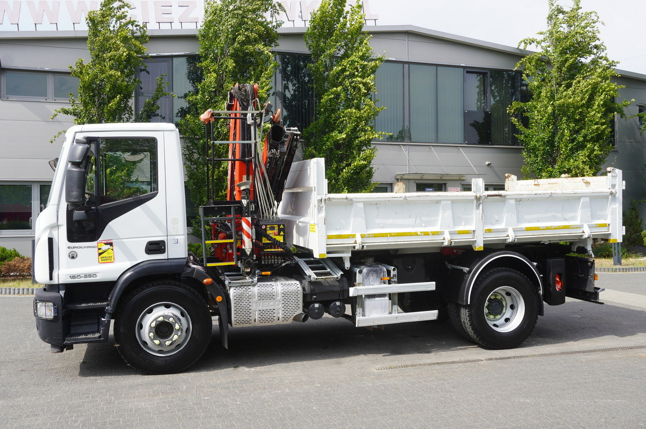 IVECO Eurocargo 160-250 / Fassi F95 crane / 120 tho. km / 3-sided tipper - Volquete camión, Camión grúa: foto 5 IVECO Eurocargo 160-250 / Fassi F95 crane / 120 tho. km / 3-sided tipper - Volquete camión, Camión grúa: foto 5