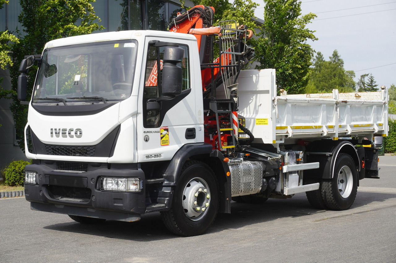 IVECO Eurocargo 160-250 / Fassi F95 crane / 120 tho. km / 3-sided tipper - Volquete camión, Camión grúa: foto 3 IVECO Eurocargo 160-250 / Fassi F95 crane / 120 tho. km / 3-sided tipper - Volquete camión, Camión grúa: foto 3