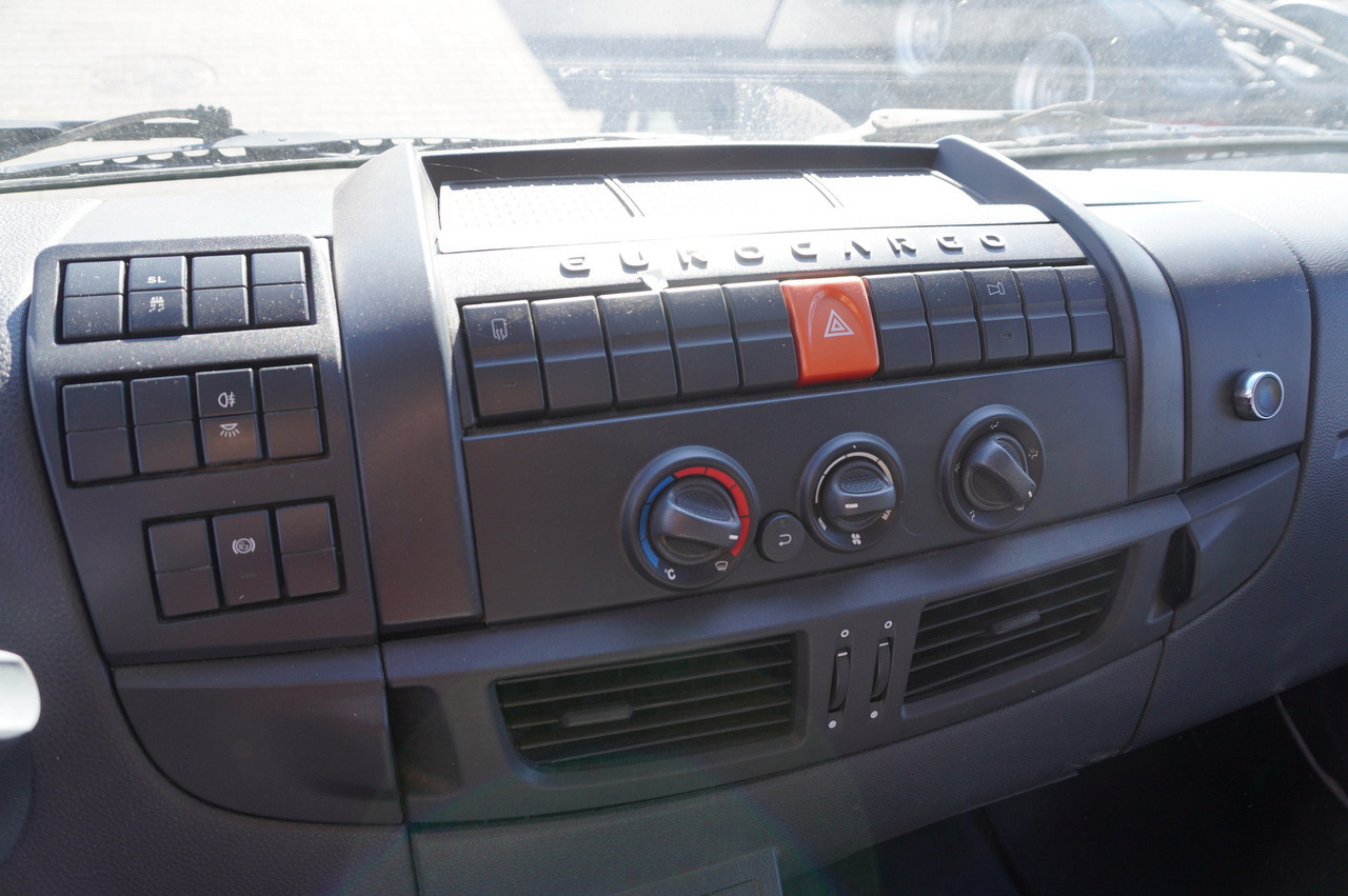 Camión caja cerrada IVECO Eurocargo 160E21 / Only 11 thousand km!!! / Box 18 EPAL: foto 22