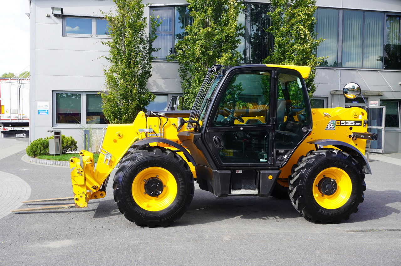 JCB 535-95 / 3.5 T / range 9.5 m / 700 MTH!! - Cargadora de ruedas telescópica: foto 4 JCB 535-95 / 3.5 T / range 9.5 m / 700 MTH!! - Cargadora de ruedas telescópica: foto 4