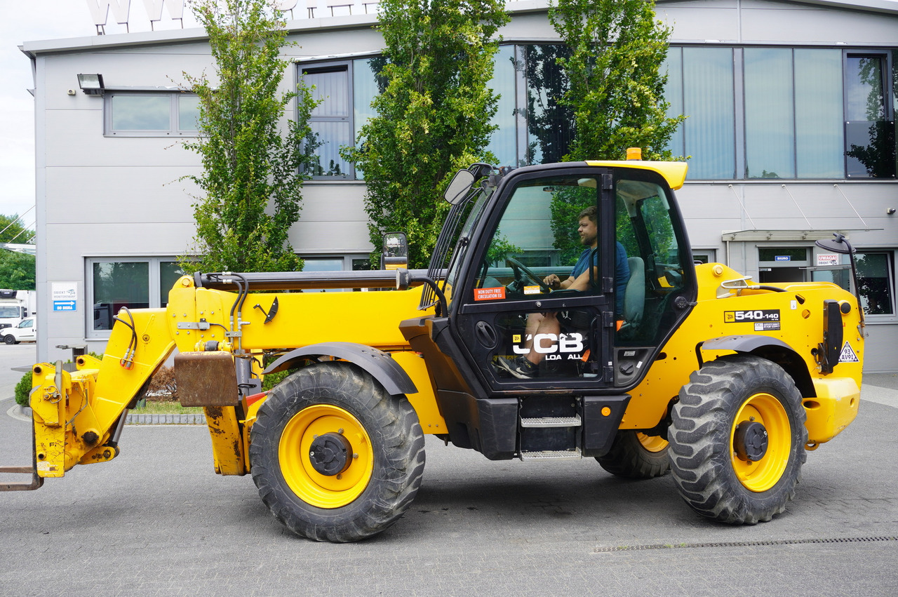Cargadora de ruedas telescópica JCB 540-140 telescopic loader / 14 m range / 1800 MTH: foto 9