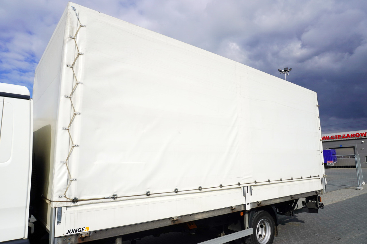 JUNGE Tarpaulin body + lift Dhollandia 1000 kg - Toldo carrocería: foto 2 JUNGE Tarpaulin body + lift Dhollandia 1000 kg - Toldo carrocería: foto 2