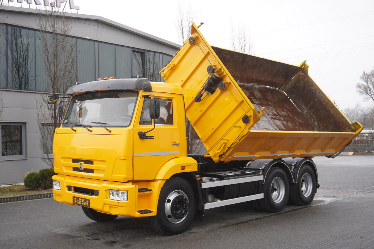 KAMAZ T2530 E5 6×4 / 3-sided tipper - Volquete camión, Camión grúa: foto 2 KAMAZ T2530 E5 6×4 / 3-sided tipper - Volquete camión, Camión grúa: foto 2