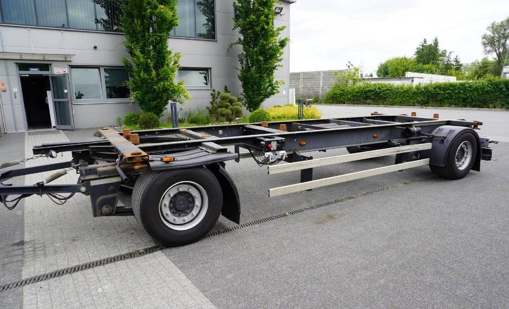 KOGEL BDF Low Deck Mega trailer - Portacontenedore/ Intercambiable remolque: foto 1 KOGEL BDF Low Deck Mega trailer - Portacontenedore/ Intercambiable remolque: foto 1