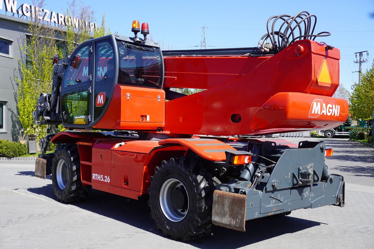 MAGNI RTH 5.26 telescopic loader / Range 26 m / load cap 5000 kg / Remote control - Cargadora de ruedas telescópica: foto 4 MAGNI RTH 5.26 telescopic loader / Range 26 m / load cap 5000 kg / Remote control - Cargadora de ruedas telescópica: foto 4