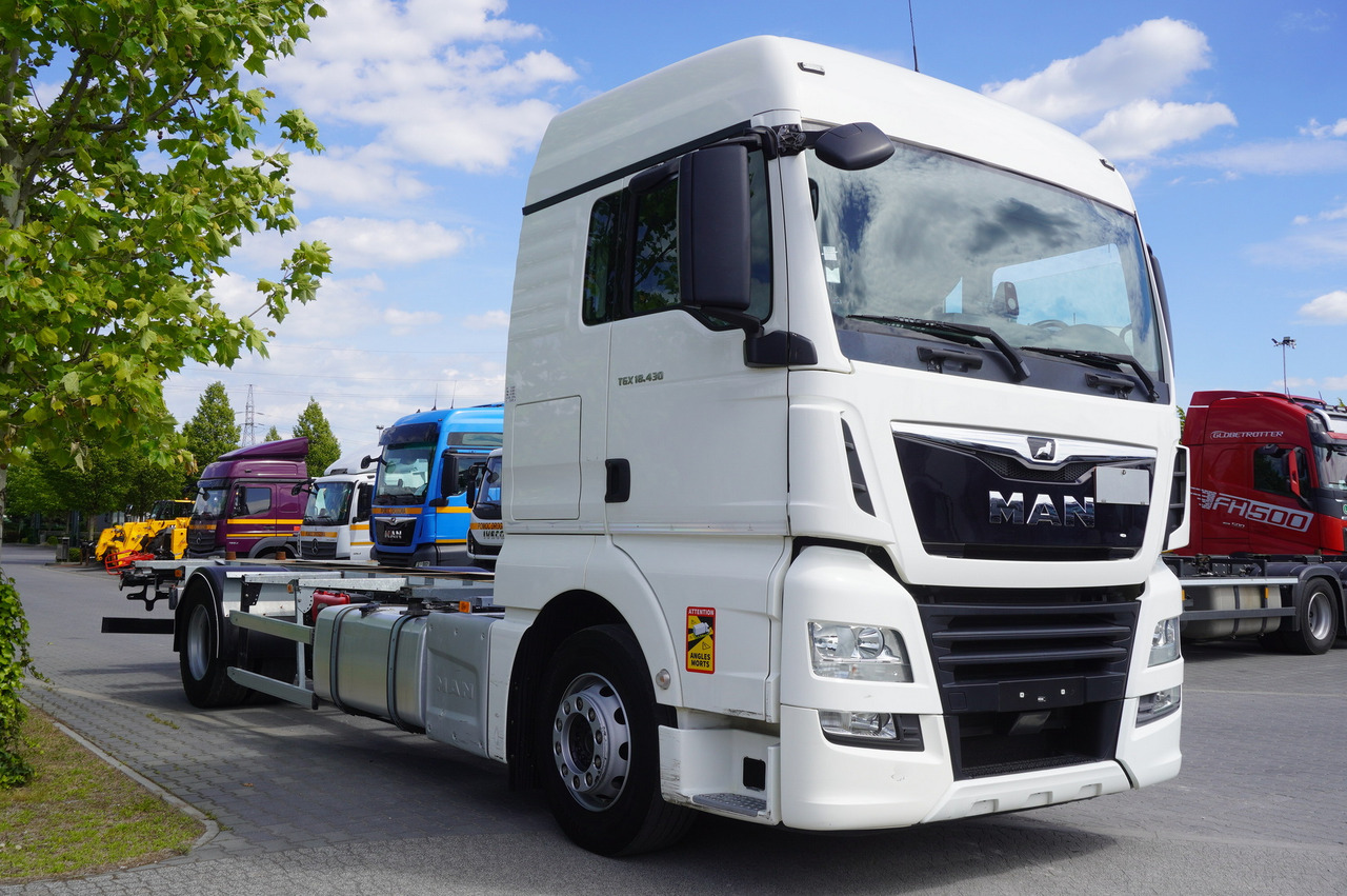 MAN GX 18.430 / BDF 7.5 m / sleeping cab / 2021 - Portacontenedore/ Intercambiable camión: foto 4 MAN GX 18.430 / BDF 7.5 m / sleeping cab / 2021 - Portacontenedore/ Intercambiable camión: foto 4