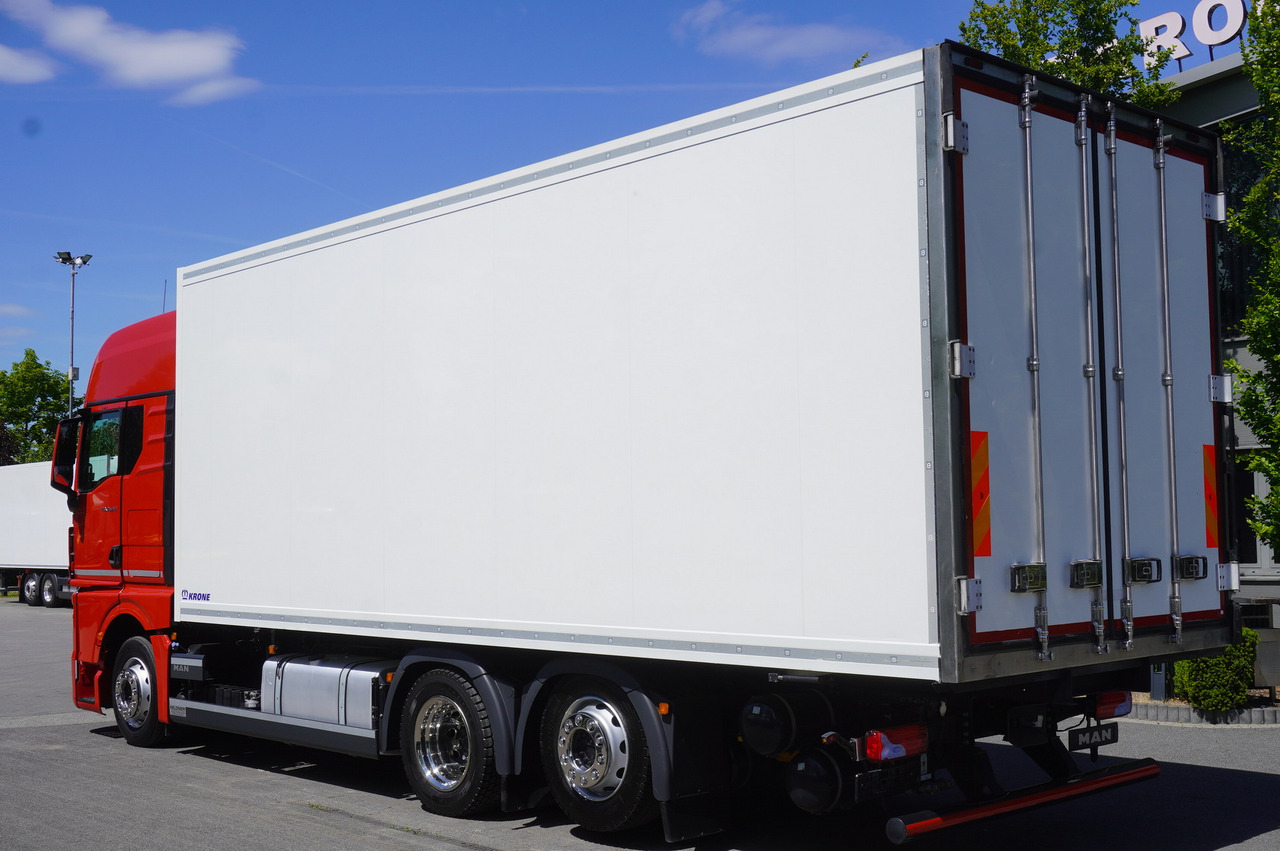 MAN GX 26.510 / 2022 / NEW Krone bitemperature refrigerated truck / Carrier Supra 850 MT / 4 units - Frigorífico camión: foto 2 MAN GX 26.510 / 2022 / NEW Krone bitemperature refrigerated truck / Carrier Supra 850 MT / 4 units - Frigorífico camión: foto 2