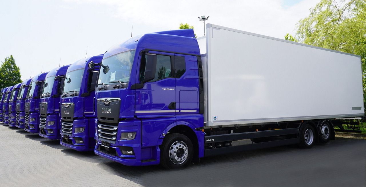 MAN New TGX 26.400 / NEW IGLOOCAR refrigerator 20 pallets / 6×2 / 2024 / 2 units - Isotérmico camión: foto 4 MAN New TGX 26.400 / NEW IGLOOCAR refrigerator 20 pallets / 6×2 / 2024 / 2 units - Isotérmico camión: foto 4