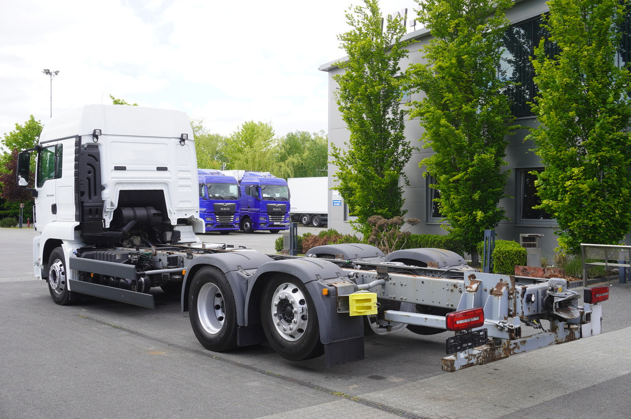 MAN TGS 26.420 / 7.5 m chassis / 14.5 t load cap. / Sleeping cab - Chasis camión: foto 3 MAN TGS 26.420 / 7.5 m chassis / 14.5 t load cap. / Sleeping cab - Chasis camión: foto 3