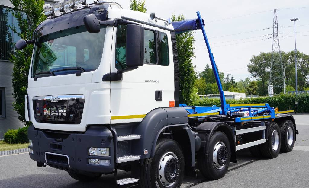 MAN TGS 35.400 8×4 HYVA LIFT 32.56 SE hooklift - Multibasculante camión: foto 4 MAN TGS 35.400 8×4 HYVA LIFT 32.56 SE hooklift - Multibasculante camión: foto 4