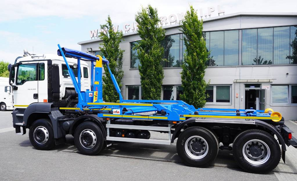 MAN TGS 35.400 8×4 HYVA LIFT 32.56 SE hooklift - Multibasculante camión: foto 5 MAN TGS 35.400 8×4 HYVA LIFT 32.56 SE hooklift - Multibasculante camión: foto 5