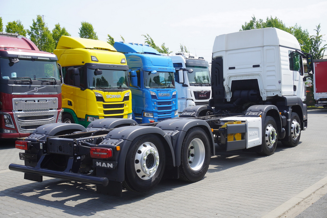 MAN TGS 35.420 8x2 / Chassis 6.4 m / 3 steered axles - Chasis camión: foto 5 MAN TGS 35.420 8x2 / Chassis 6.4 m / 3 steered axles - Chasis camión: foto 5