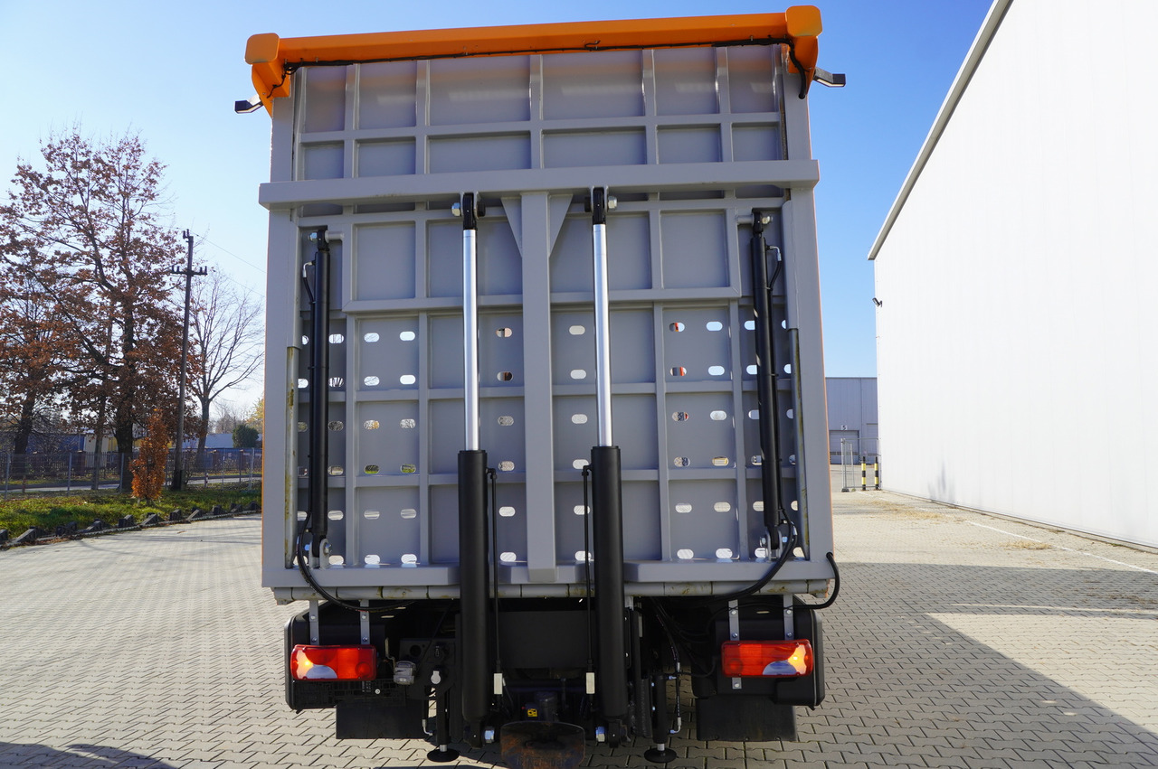 MAN TGX 26.500 6x2 E6 / NEW Tow truck superstructure 8.75 m / steered axle - Portavehículos camión: foto 4 MAN TGX 26.500 6x2 E6 / NEW Tow truck superstructure 8.75 m / steered axle - Portavehículos camión: foto 4