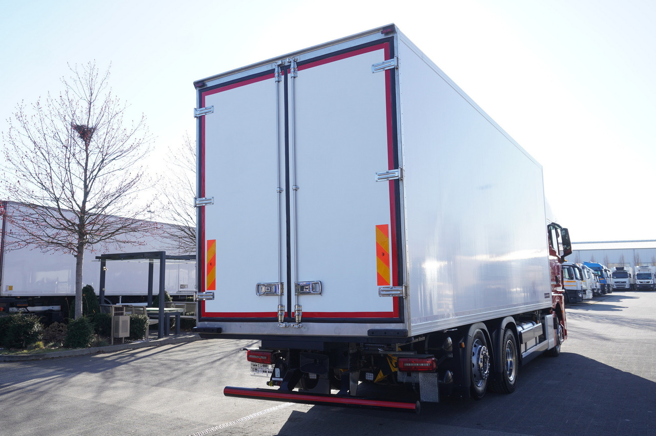 MAN TGX 26.510 / 2022 / New Lamberet refrigerator bitemperature/ Carrier Supra 1150 MT / 4 units - Frigorífico camión: foto 4 MAN TGX 26.510 / 2022 / New Lamberet refrigerator bitemperature/ Carrier Supra 1150 MT / 4 units - Frigorífico camión: foto 4