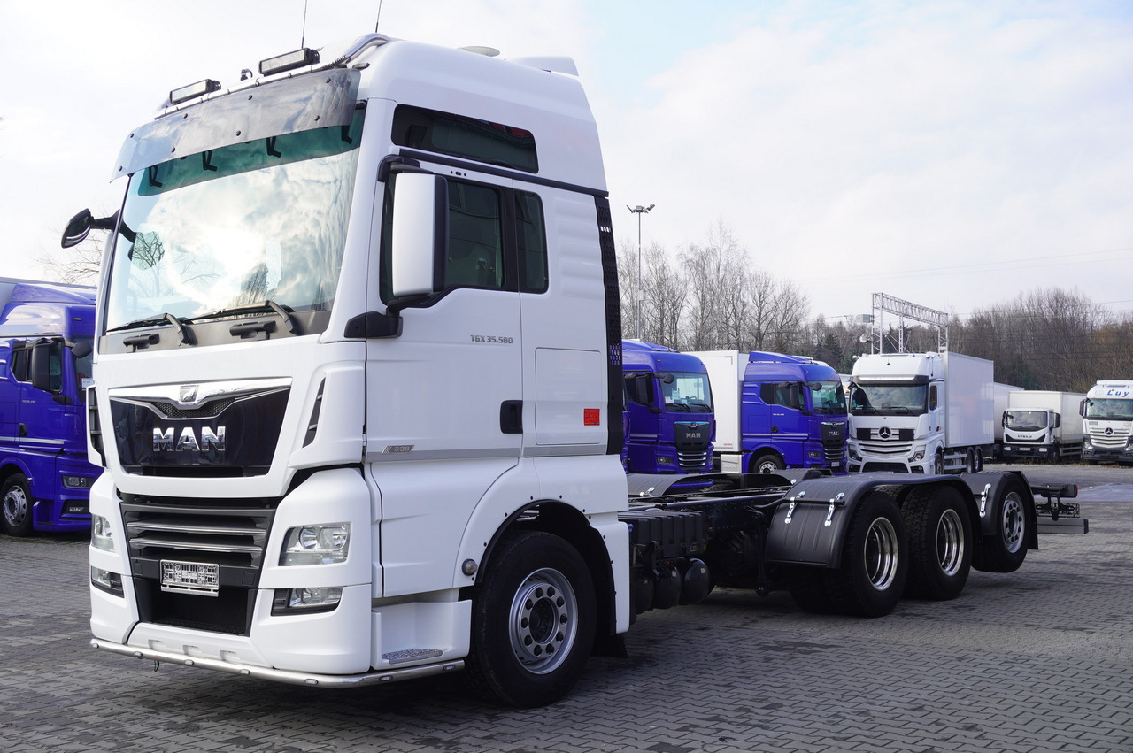 MAN TGX 35.580 E6 8x4/4 - 8.8m chassis frame - Chasis camión: foto 2 MAN TGX 35.580 E6 8x4/4 - 8.8m chassis frame - Chasis camión: foto 2