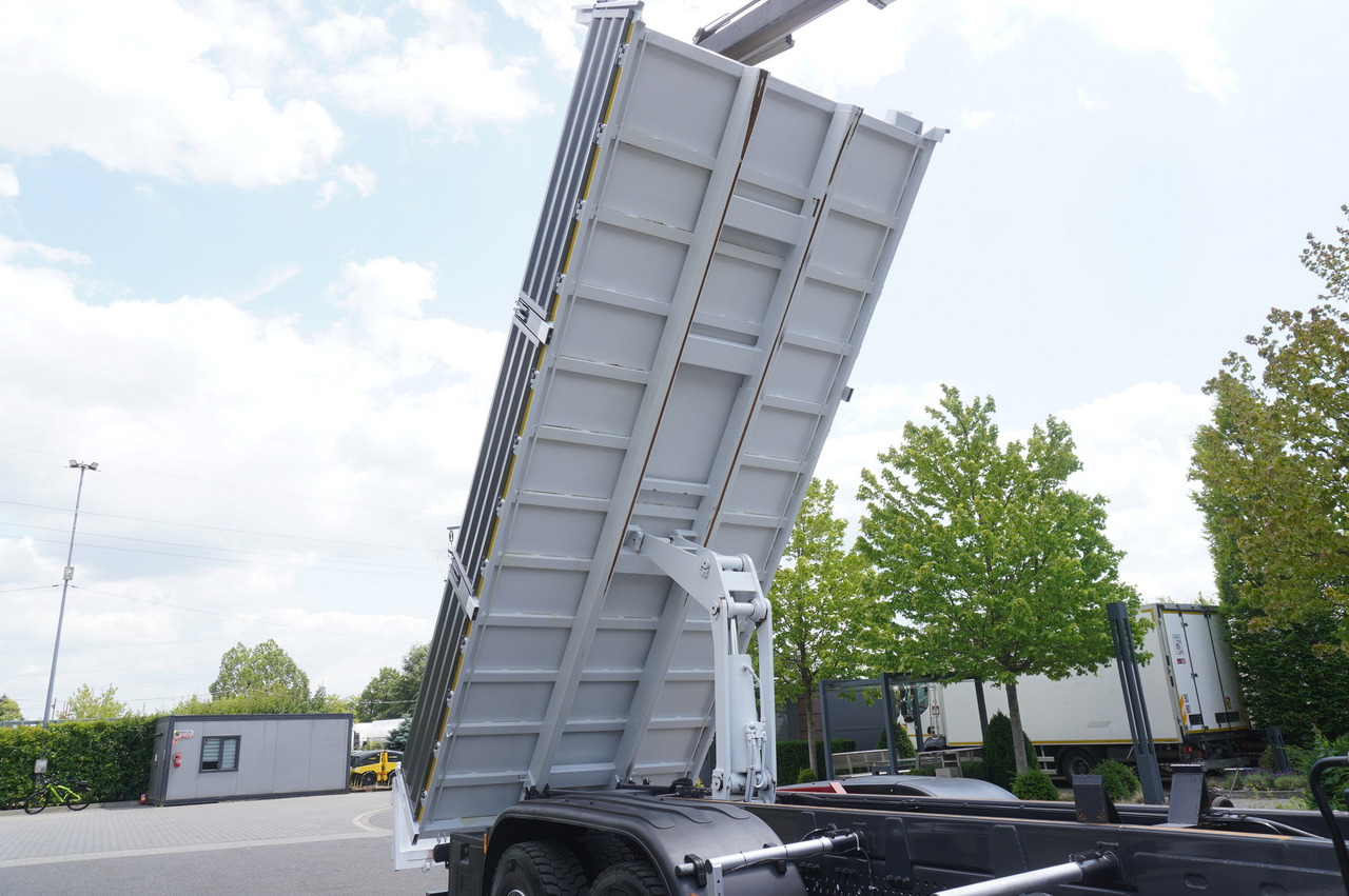 Camión caja abierta, Camión grúa MERCEDES-BENZ AROCS 2633 6x4 / 5.5 T crane FASSI F135 / Tipper 15 EPAL: foto 15