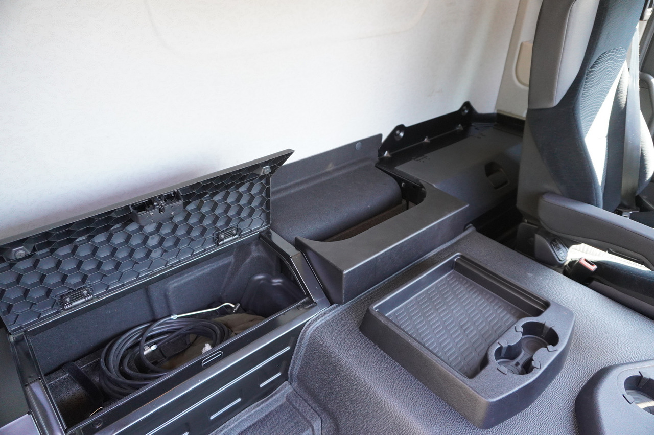 Leasing financiero de MERCEDES-BENZ Actros 18.35 LS / Body NEW septic tank (08/2025) 11000 l / 280000 kilometers! leasing MERCEDES-BENZ Actros 18.35 LS / Body NEW septic tank (08/2025) 11000 l / 280000 kilometers!: foto 21