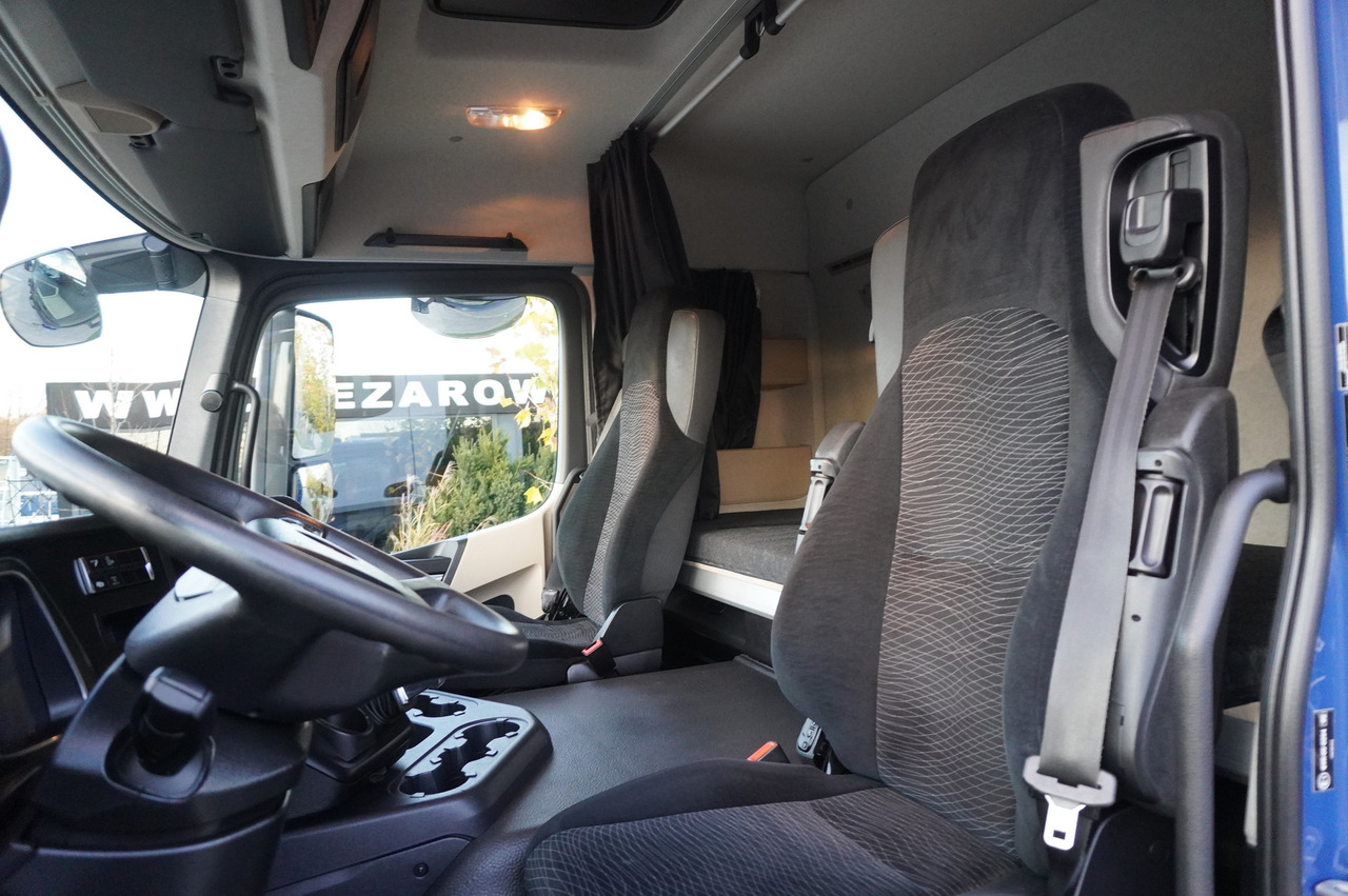 Leasing financiero de MERCEDES-BENZ Actros 1830 4x2 E6 / Curtainsider 18 EPAL / Sleeper cab leasing MERCEDES-BENZ Actros 1830 4x2 E6 / Curtainsider 18 EPAL / Sleeper cab: foto 21 Leasing financiero de MERCEDES-BENZ Actros 1830 4x2 E6 / Curtainsider 18 EPAL / Sleeper cab leasing MERCEDES-BENZ Actros 1830 4x2 E6 / Curtainsider 18 EPAL / Sleeper cab: foto 21