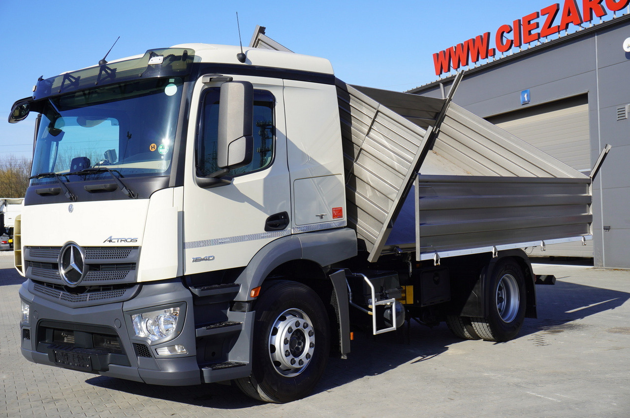 MERCEDES-BENZ Actros 1840 / New 3-side tipper 10 EPAL / Diff. lock / Load cap 10 t - Volquete camión: foto 2 MERCEDES-BENZ Actros 1840 / New 3-side tipper 10 EPAL / Diff. lock / Load cap 10 t - Volquete camión: foto 2
