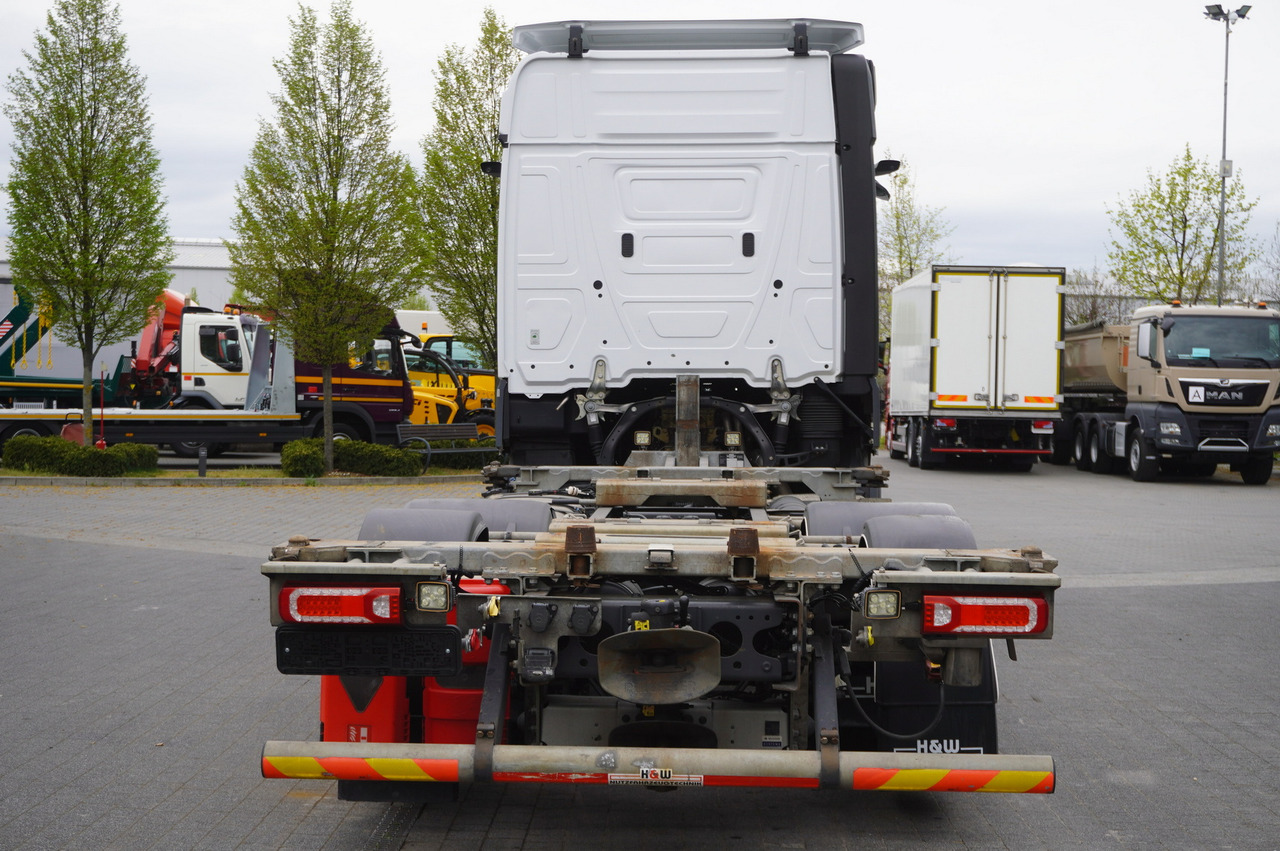 MERCEDES-BENZ Actros 2545 / 2021 / BDF / sleeper cab - Portacontenedore/ Intercambiable camión: foto 4 MERCEDES-BENZ Actros 2545 / 2021 / BDF / sleeper cab - Portacontenedore/ Intercambiable camión: foto 4