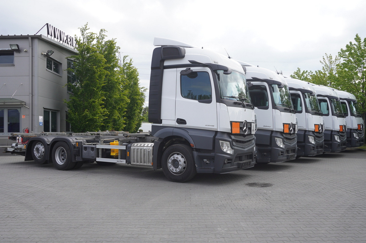 MERCEDES-BENZ Actros 2545 6×2 MP5 / ADR AT / 12 units - Portacontenedore/ Intercambiable camión: foto 2 MERCEDES-BENZ Actros 2545 6×2 MP5 / ADR AT / 12 units - Portacontenedore/ Intercambiable camión: foto 2