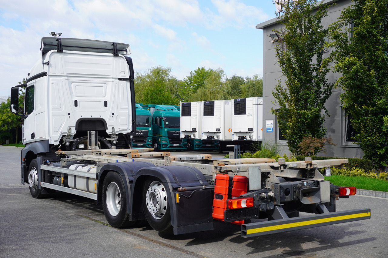 MERCEDES-BENZ Actros 2545 6×2 MP5 / Full ADR / 2 units - Portacontenedore/ Intercambiable camión: foto 4 MERCEDES-BENZ Actros 2545 6×2 MP5 / Full ADR / 2 units - Portacontenedore/ Intercambiable camión: foto 4