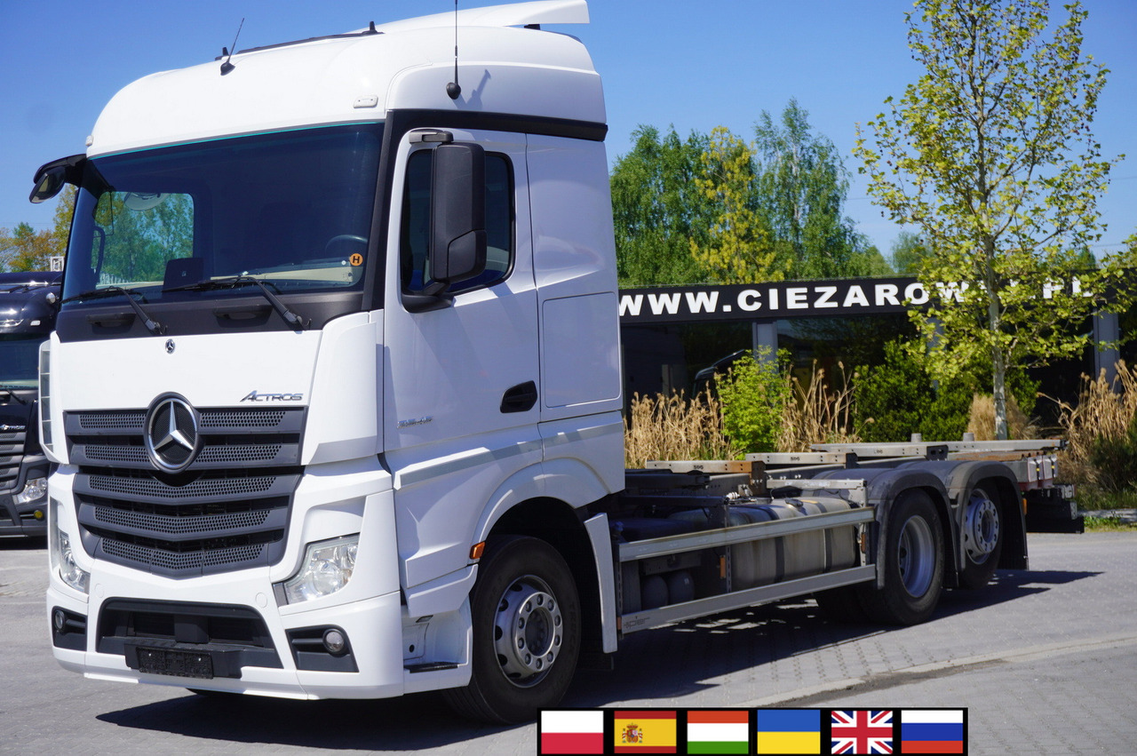 MERCEDES-BENZ Actros 2545 6×2 MP5 / Full ADR / BDF - Portacontenedore/ Intercambiable camión: foto 1 MERCEDES-BENZ Actros 2545 6×2 MP5 / Full ADR / BDF - Portacontenedore/ Intercambiable camión: foto 1