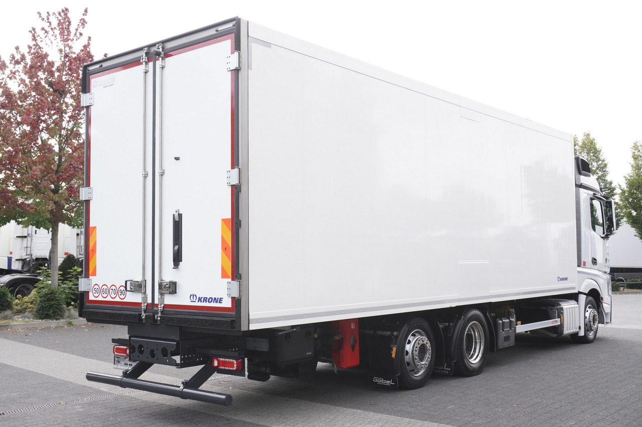 MERCEDES-BENZ Actros 2545 MP5 6×2 E6 / KRONE REFRIGERATOR 40 pallets Bitemperature Doppelstock / high 2.7m - Frigorífico camión: foto 4 MERCEDES-BENZ Actros 2545 MP5 6×2 E6 / KRONE REFRIGERATOR 40 pallets Bitemperature Doppelstock / high 2.7m - Frigorífico camión: foto 4