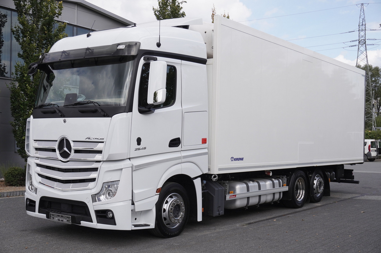 MERCEDES-BENZ Actros 2545 MP5 6×2 E6 / KRONE REFRIGERATOR 40 pallets Bitemperature Doppelstock / high 2.7m - Frigorífico camión: foto 1 MERCEDES-BENZ Actros 2545 MP5 6×2 E6 / KRONE REFRIGERATOR 40 pallets Bitemperature Doppelstock / high 2.7m - Frigorífico camión: foto 1