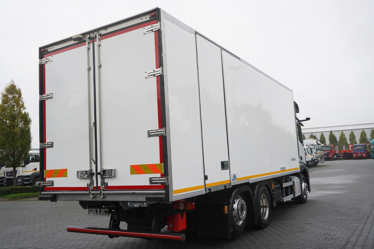 MERCEDES-BENZ Actros 2545 MP5 / Lecapitaine 18 EPAL refrigerator / Bitemperature / Carrier Supra 850 MT / ADR AT - Frigorífico camión: foto 5 MERCEDES-BENZ Actros 2545 MP5 / Lecapitaine 18 EPAL refrigerator / Bitemperature / Carrier Supra 850 MT / ADR AT - Frigorífico camión: foto 5