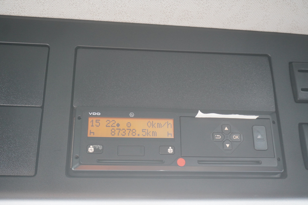 MERCEDES-BENZ Arocs 1833 / 87,000 km!!! / Hds HIAB X-DUO 128 B-2 / three-sided tipper - Camión grúa, Camión grúa: foto 2 MERCEDES-BENZ Arocs 1833 / 87,000 km!!! / Hds HIAB X-DUO 128 B-2 / three-sided tipper - Camión grúa, Camión grúa: foto 2