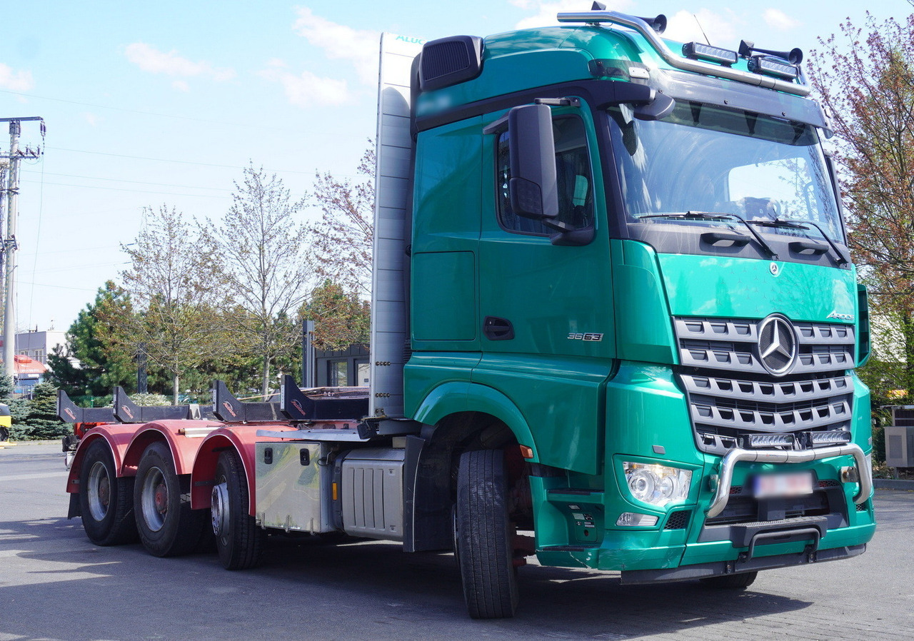 Mercedes-Benz Arocs 3563 8 × 4 / 630 HP / steered axle / Logging superstructure - Chasis camión: foto 1 Mercedes-Benz Arocs 3563 8 × 4 / 630 HP / steered axle / Logging superstructure - Chasis camión: foto 1