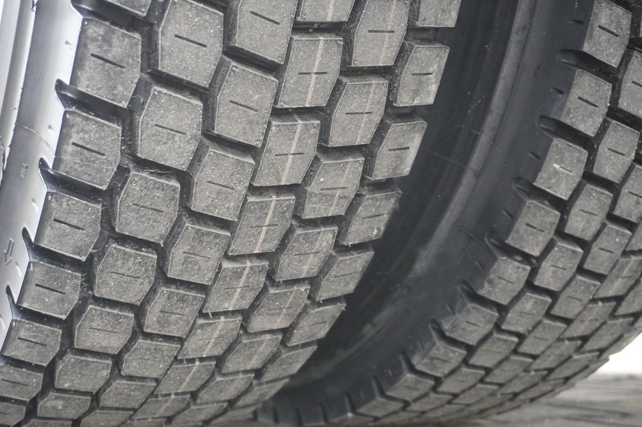 Camión grúa RENAULT C280 DTI 8 / FASSI crane 5.6 T / range 8 m / Flatbed 15 EPAL: foto 15 Camión grúa RENAULT C280 DTI 8 / FASSI crane 5.6 T / range 8 m / Flatbed 15 EPAL: foto 15