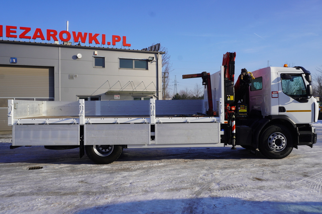 RENAULT C280 DTI 8 / HDS Fassi F135A.22 / remote control / Rotator / Flatbed 15 EPAL - Camión grúa: foto 3 RENAULT C280 DTI 8 / HDS Fassi F135A.22 / remote control / Rotator / Flatbed 15 EPAL - Camión grúa: foto 3