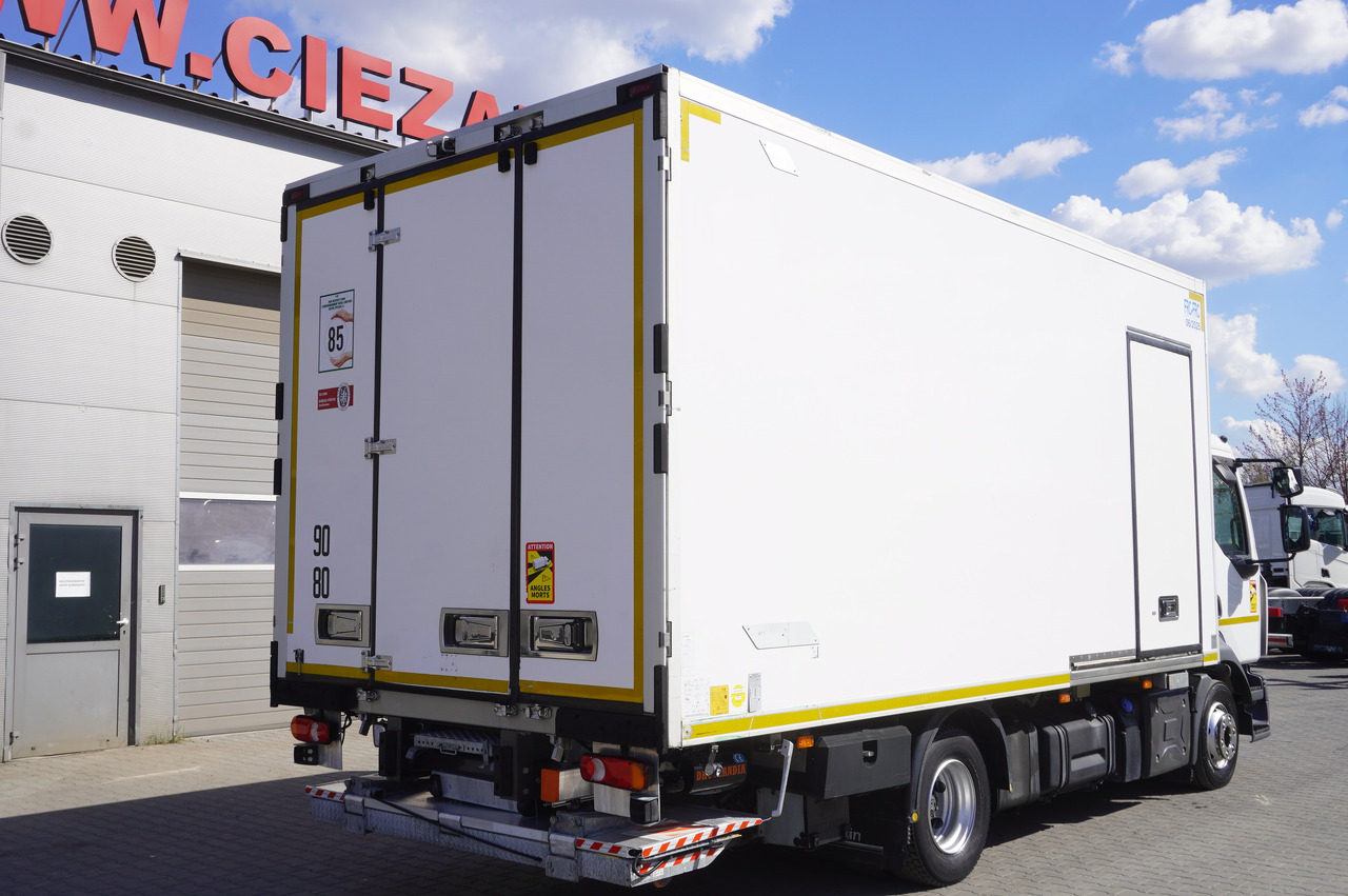 RENAULT D12 / Lamberet refrigerated truck / Dhollandia tail lift 1500 kg / 130 thousand km !! - Frigorífico camión: foto 3 RENAULT D12 / Lamberet refrigerated truck / Dhollandia tail lift 1500 kg / 130 thousand km !! - Frigorífico camión: foto 3