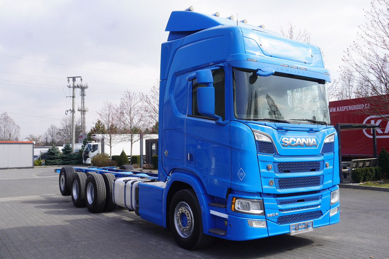 SCANIA R650 V8 / 650 HP/ frame 8.8 m / steered 4th axle - Camión grúa: foto 5 SCANIA R650 V8 / 650 HP/ frame 8.8 m / steered 4th axle - Camión grúa: foto 5