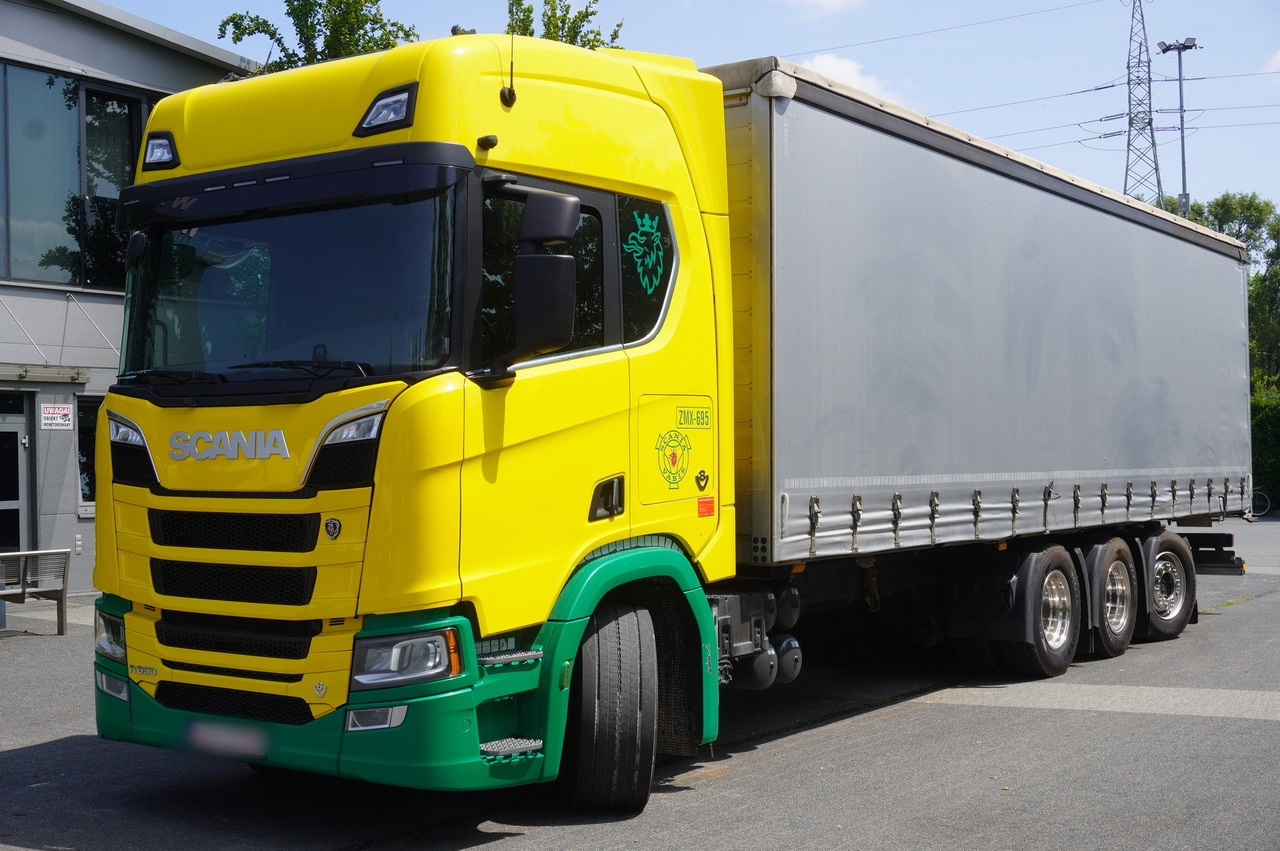 SCANIA R650 V8 8x4 /4 / 2020 / Curtainsider 23 EPAL - Camión lona: foto 2 SCANIA R650 V8 8x4 /4 / 2020 / Curtainsider 23 EPAL - Camión lona: foto 2