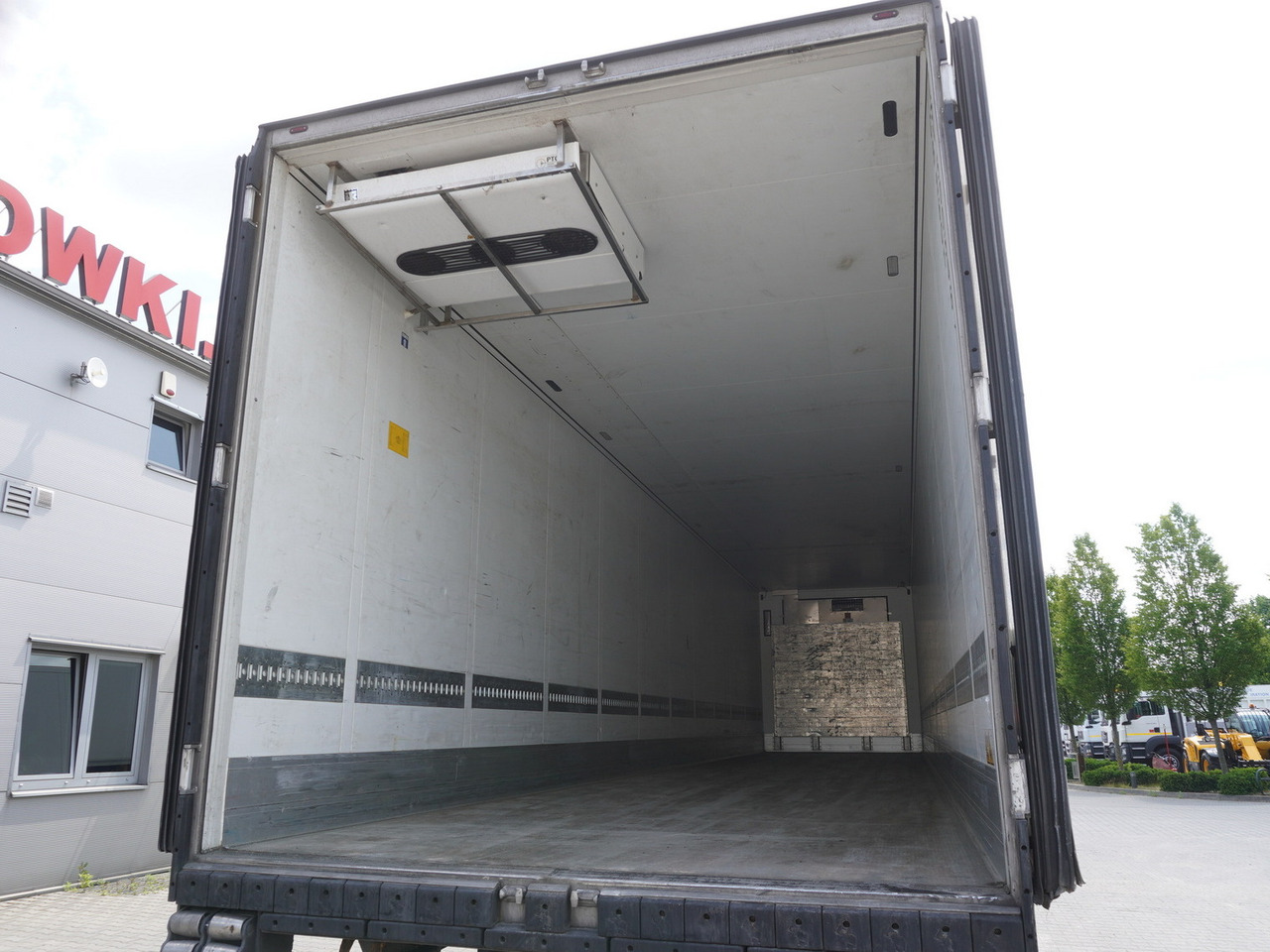 SCHMITZ refrigerator semi-trailer/ Thermoking SLX I Spectrum 250 / Multitemperature / 5 units - Frigorífico semirremolque: foto 4 SCHMITZ refrigerator semi-trailer/ Thermoking SLX I Spectrum 250 / Multitemperature / 5 units - Frigorífico semirremolque: foto 4